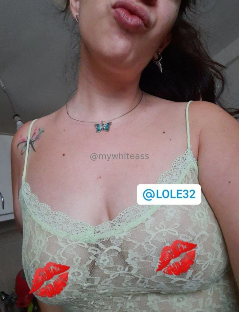 She is my friend give her your love lole32 nbsp nbsp nbsp sexting 