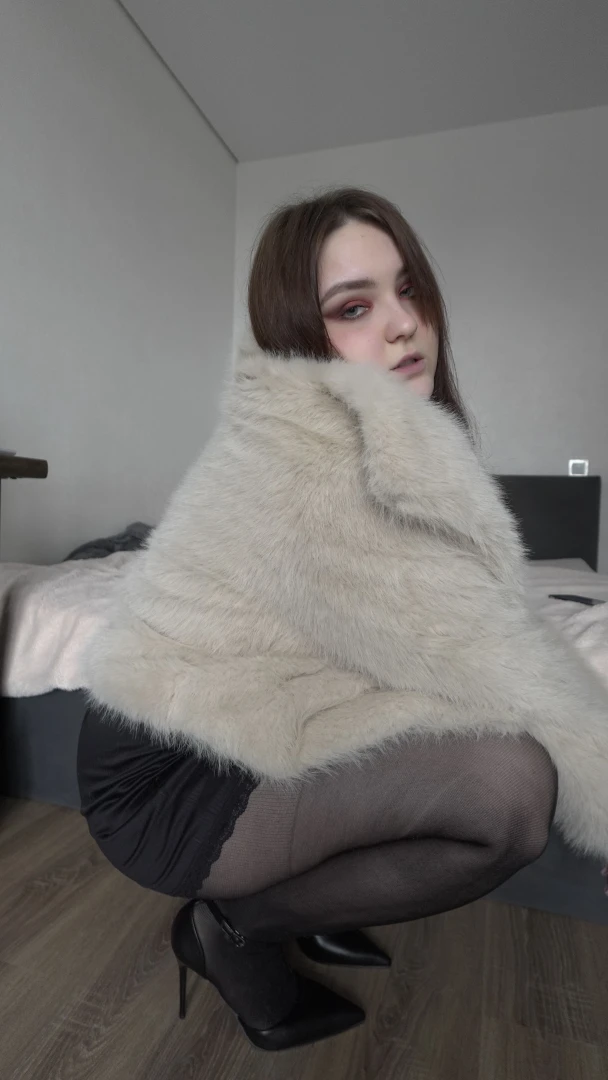 Your queen in furs part 2 