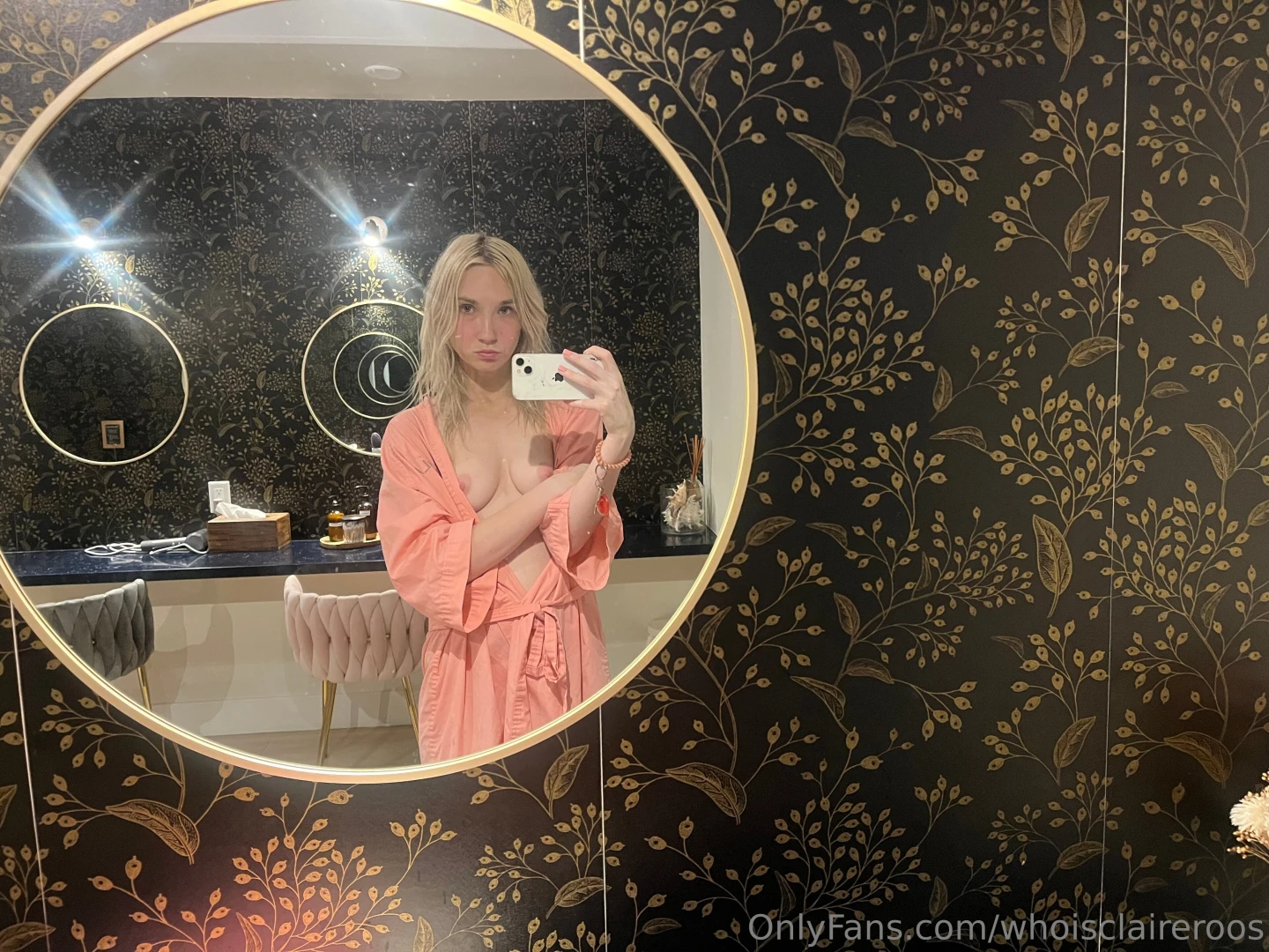 I wonder if anyone in the spa saw me part 1 