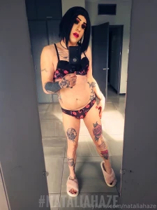 Side bitch out of your league