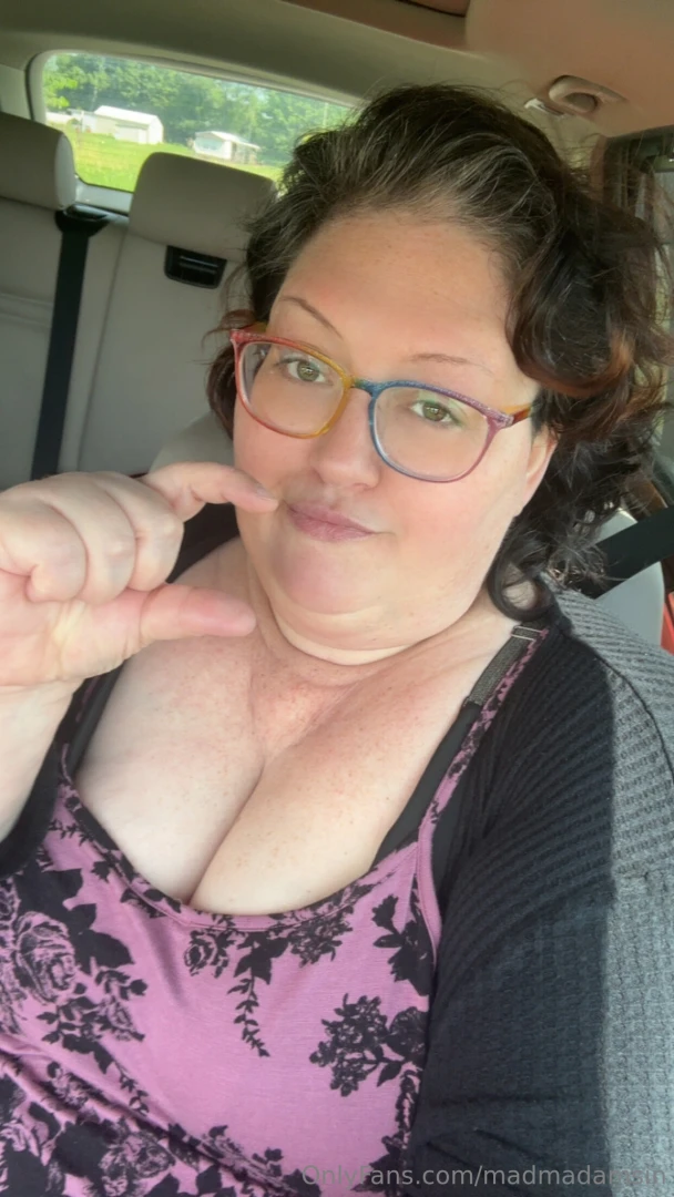 I know someone with a small dick needs laughed at today 