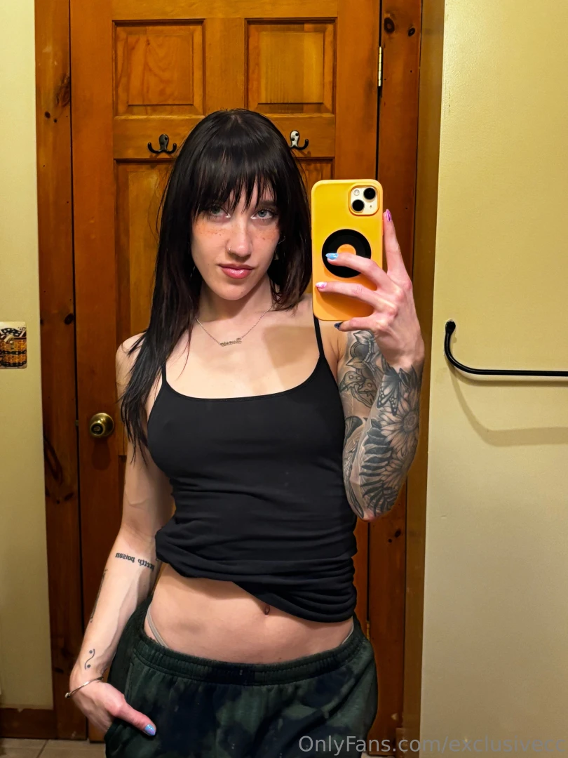 Sexting you all night on exxxclusivecc 