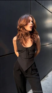 I really liked this hairstyle back then i hope everyone sees it the