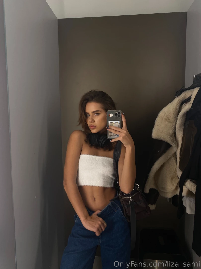 She probably looks like a lioness here or a little cat 