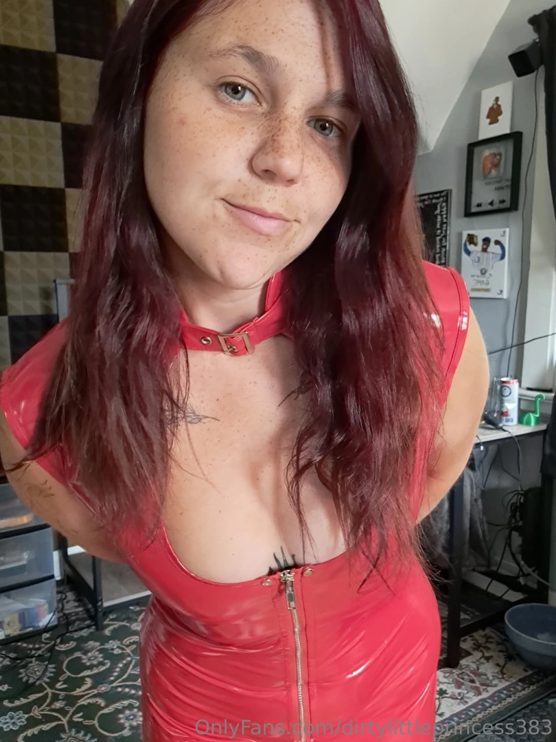 I might be obsessed with this dress 