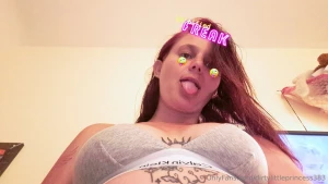 The kinda stupid shit i post to my snap story lol