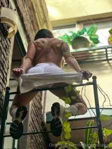 Slide and droll from where i m standing your desire looks smaller part 1