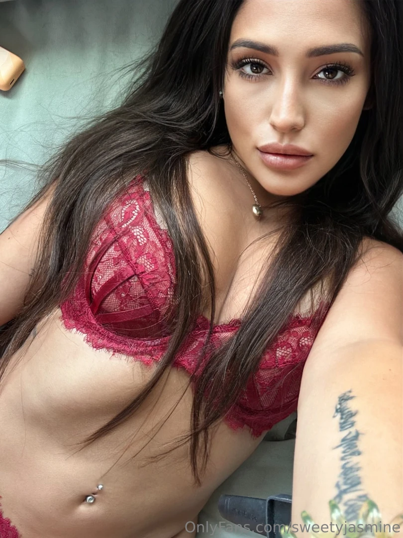 Red s not just a color it s a signal i m ready to be tamed who s bold 