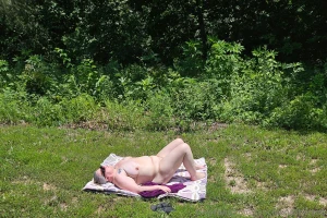 Creepy guy caught me sunbathing at the local park he stood there part 15