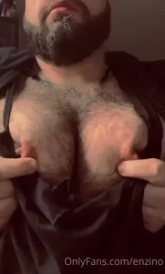 Happy saturday lovers enjoy with my boobs ig insta_enzino tw
