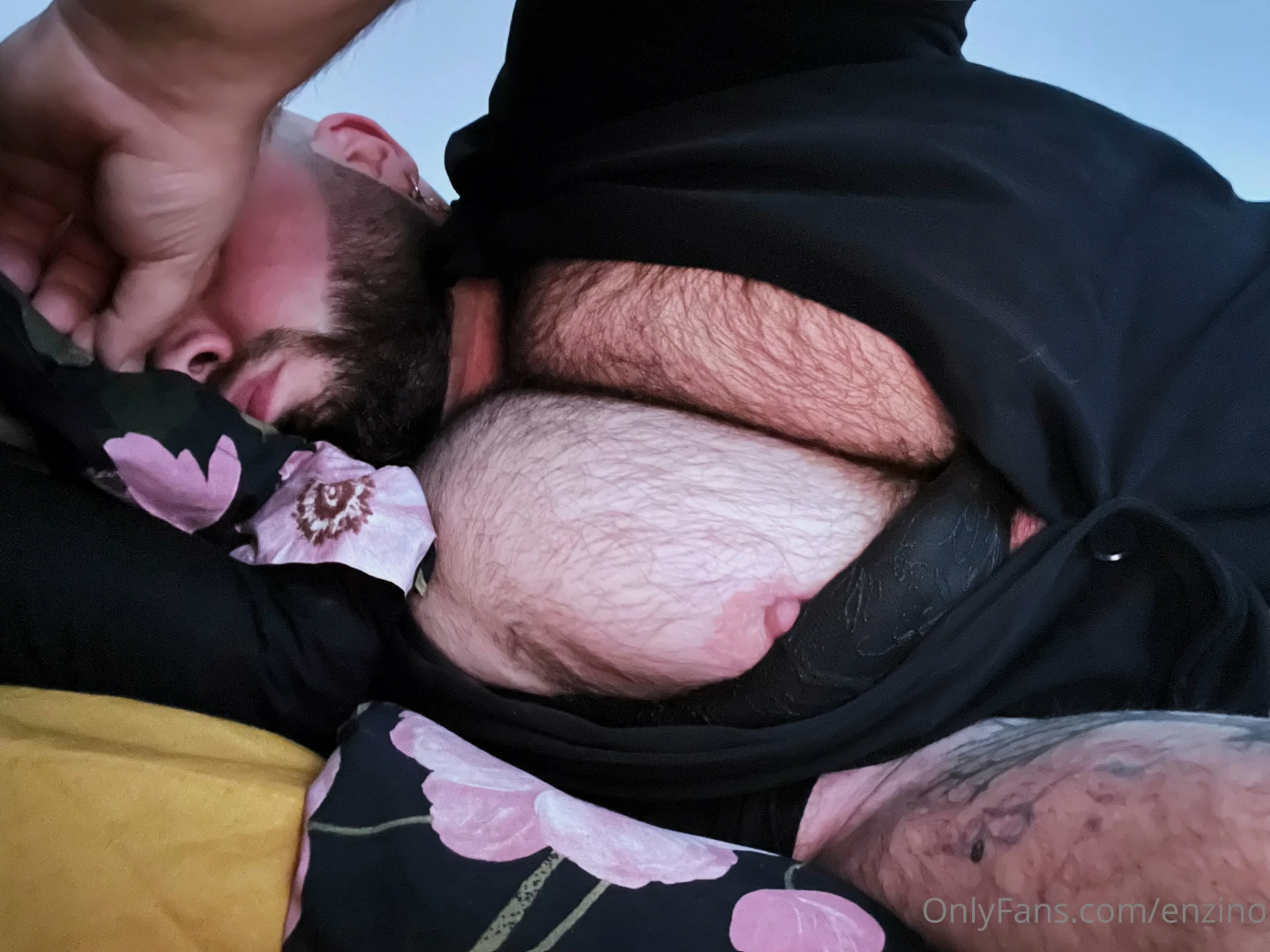 Hi my lovers i remind everyone that february 15th will be my birthday 