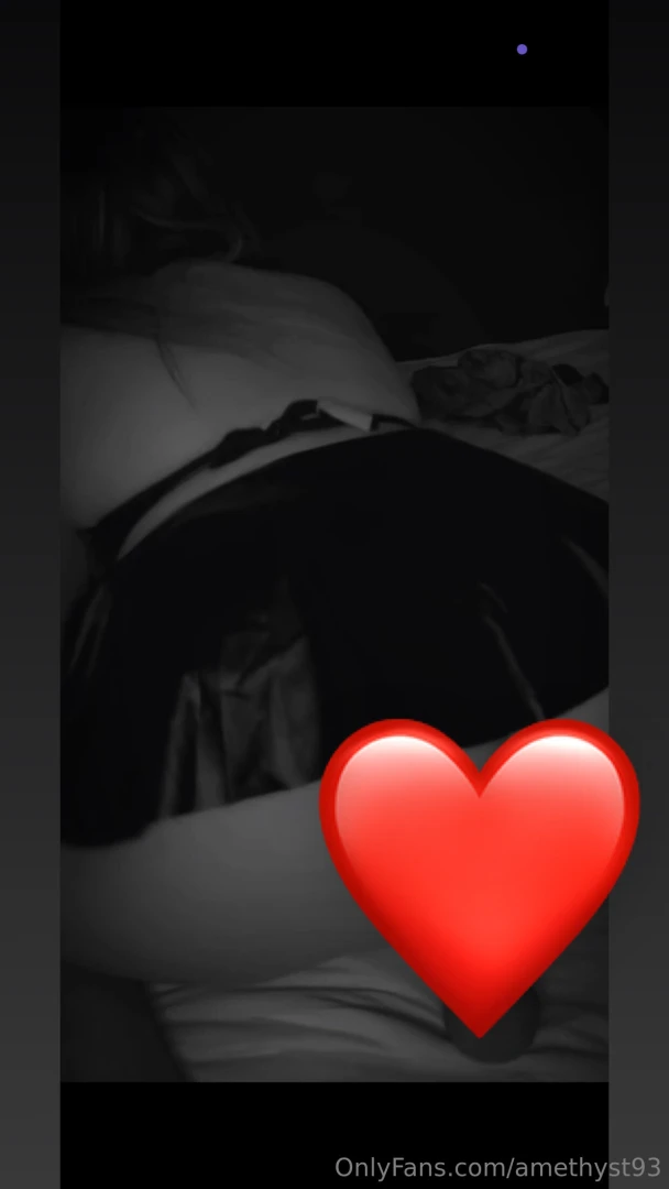 Hmm a quick little tease clip who thinks i should post it 