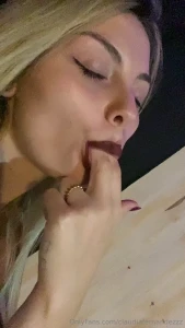 Ojal no fueran mis dedos