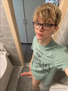 Look at me when you cum baby part 1