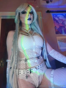 Some lewds in this set for u 2 shoe pics included more coming sometime