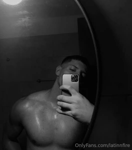 Turned on by big sweaty dominant men clark_94 this muscular beast is