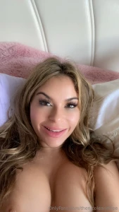 Want to get updates about my life during the week i send out personal