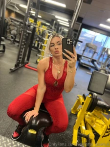 Never too busy to send you kisses