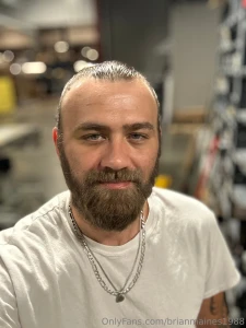 Happy 4th you all come show me some love any new video requests