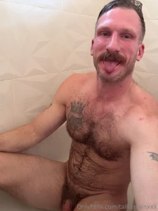 Monday morning tubs stay warm guys