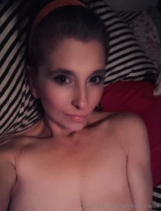 Check your dm s for some spicy new videos drop a 5 tip here and i ll