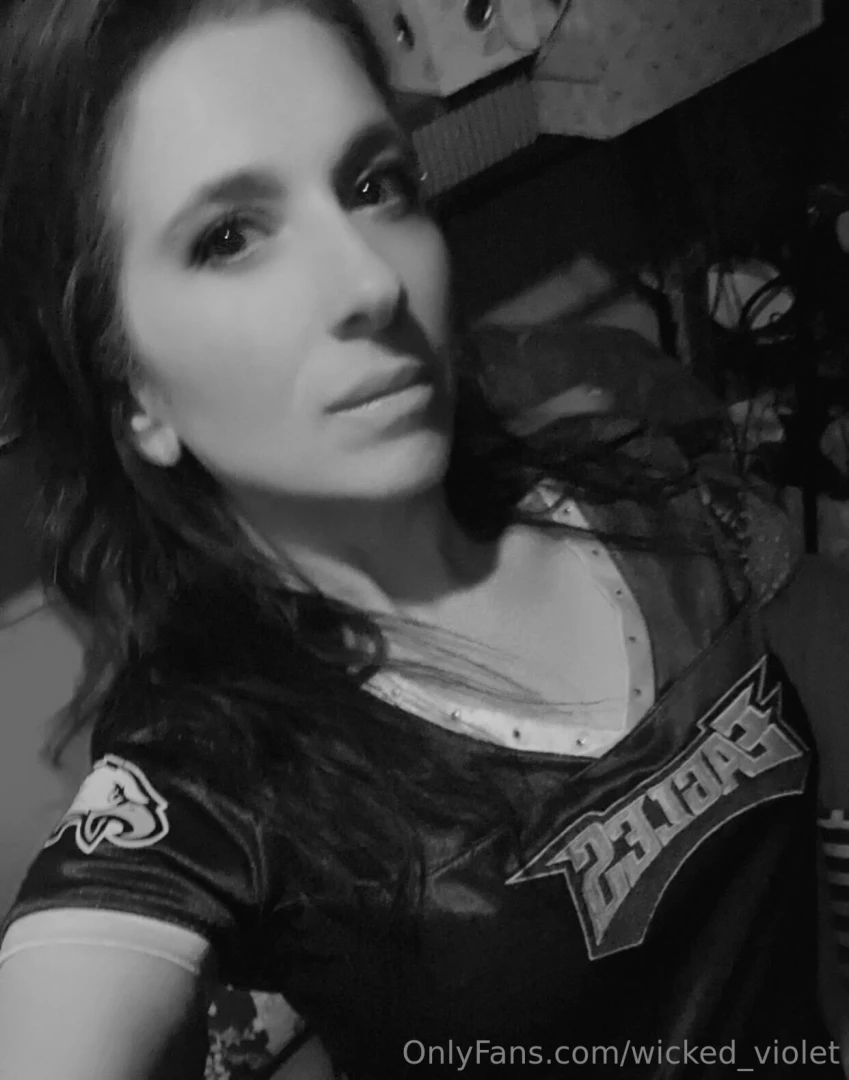 Check those dms for the good stuff 