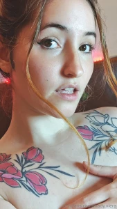 This is what i look like when i m thinking about snacks not really