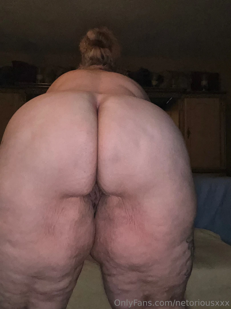 My sexy naked slut 
