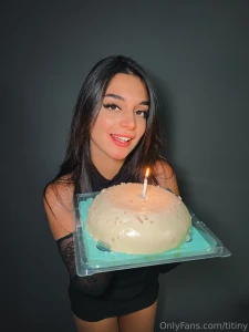 Hoy es mi d a especial me ayudas a que sea a n m s inolvidable cada