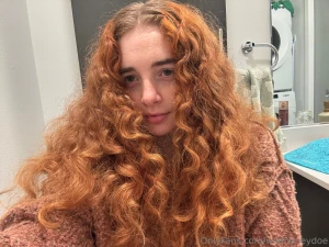 Happy holidays i hope everyone has a wonderful christmas i will not be