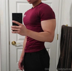 Arms made for headlocking