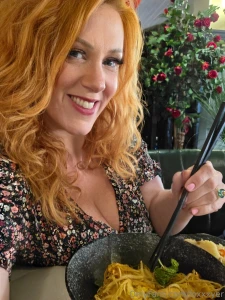 90 minute virtual dinner date with me 200 i will order a takeaway