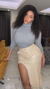 You have no choice but to edge mindlessly at the sight of perfection