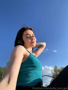 I m that person who can t live without music