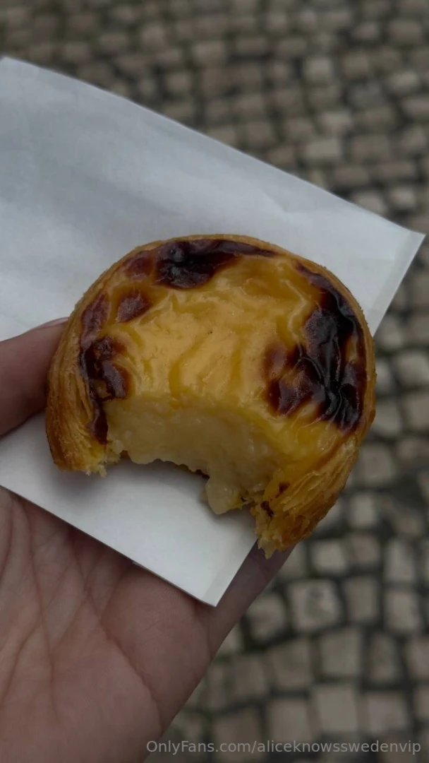 Alice goes to portugal edition had the best time taking in the sun and part 1 