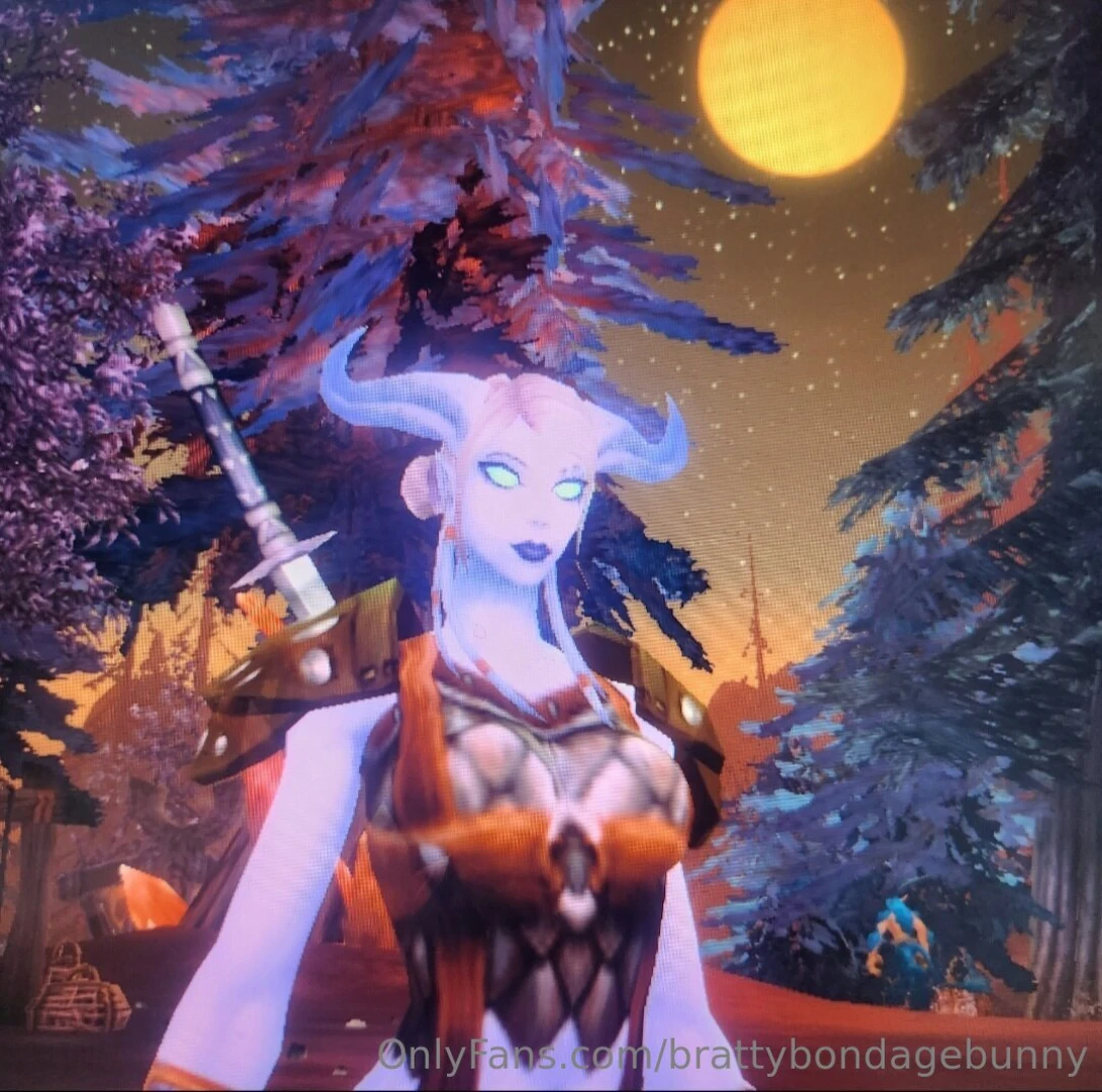 Should i make a new hoarde character and stream it or should i stream 