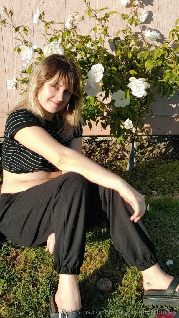 Had a happy may day gonna be posting more on here and my vip so stay part 1 