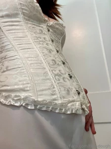 I wanted to get dressed up but i needed a way to hide my belly so i part 5