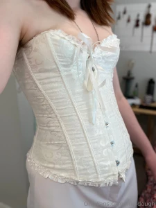 I wanted to get dressed up but i needed a way to hide my belly so i part 3