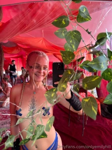 Don t be a stranger hit me up in the comments or dms anytime