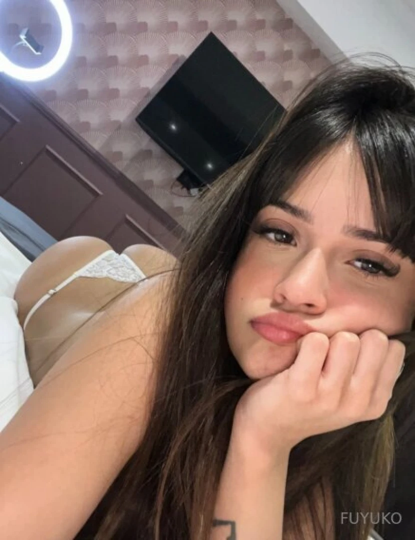 Free subscription write to her noemiconti official she is online now part 31 