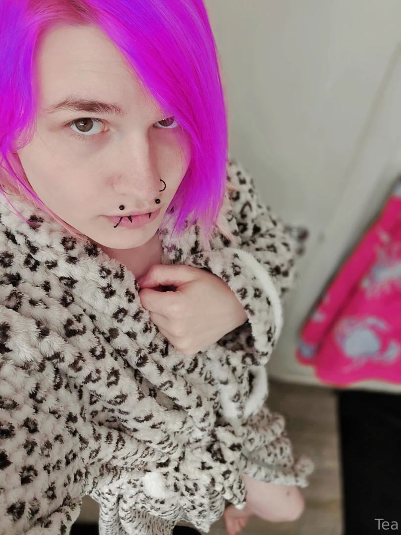 Getting a nice relaxing bubblebath who wants to watch 