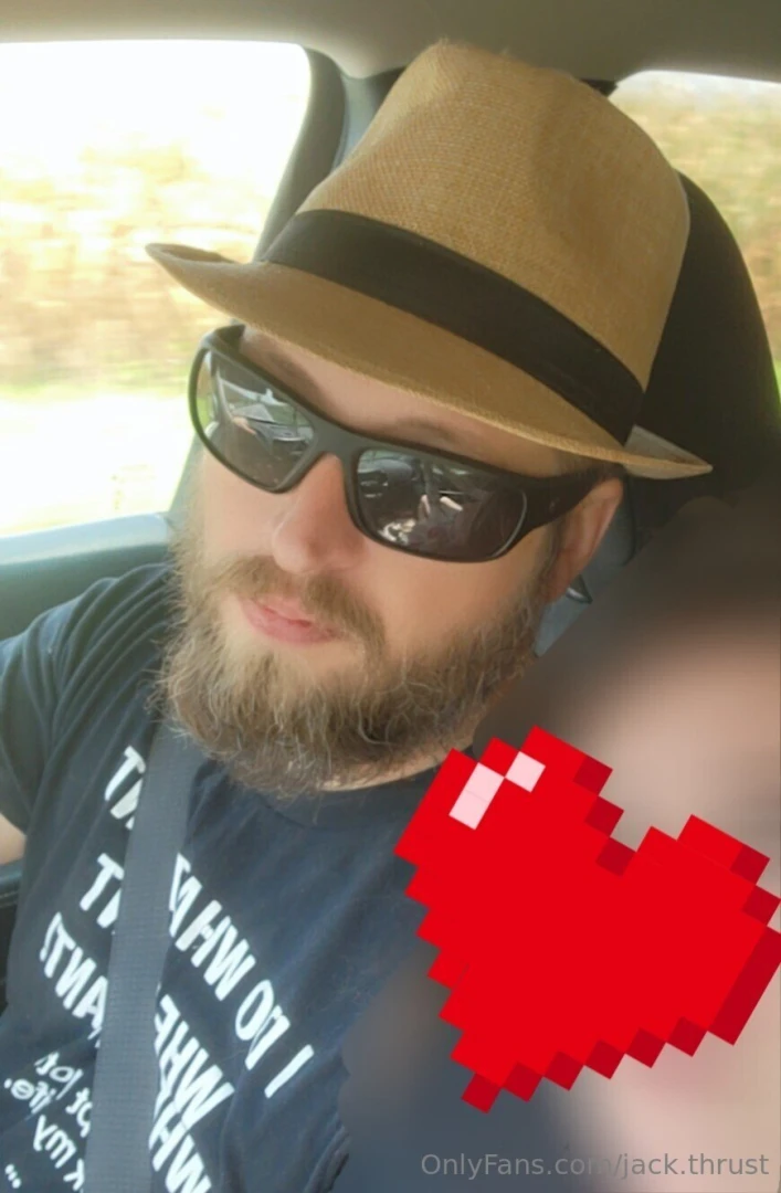 Chilling in my fedora 