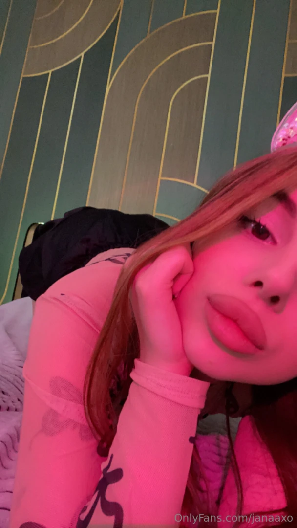 This kitty needs attention part 1 