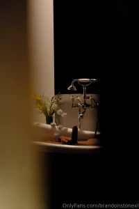 Maybe i m a little embarassed to say but i like the voyeur style i part 1