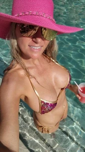 If i sent you a tit pic at work would you throb for me part 82