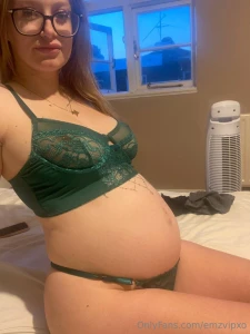 Do i look pregnant part 1