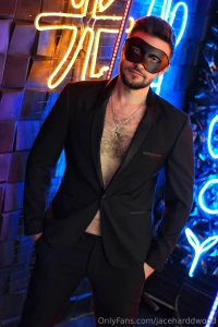 Here comes the weekend again do you wanna cum too then just click here