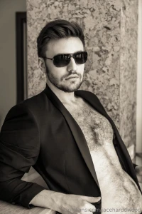 Open up my nude pics and videos special hump day huge sale on my vip