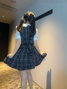 Help me tie my ribbon please